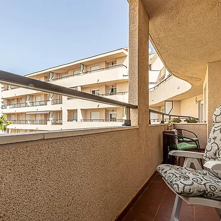 Spacious Apartment, El Coloso Apartment