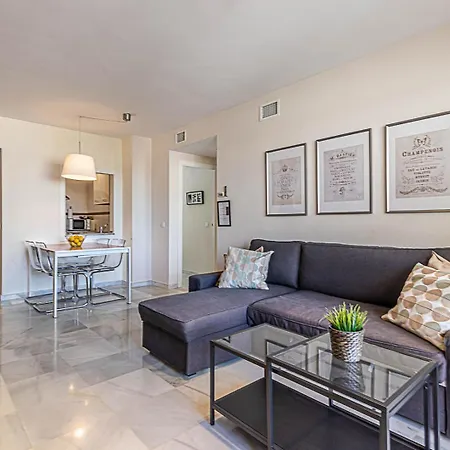 Spacious Apartment, El Coloso * Benalmadena